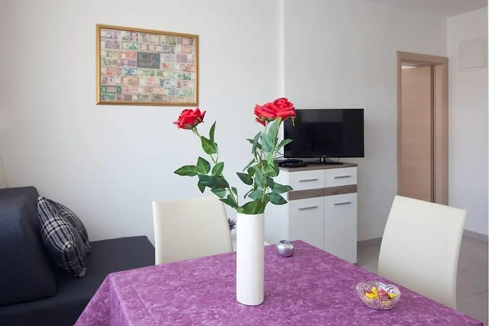 Apartments Dida 0*, Split