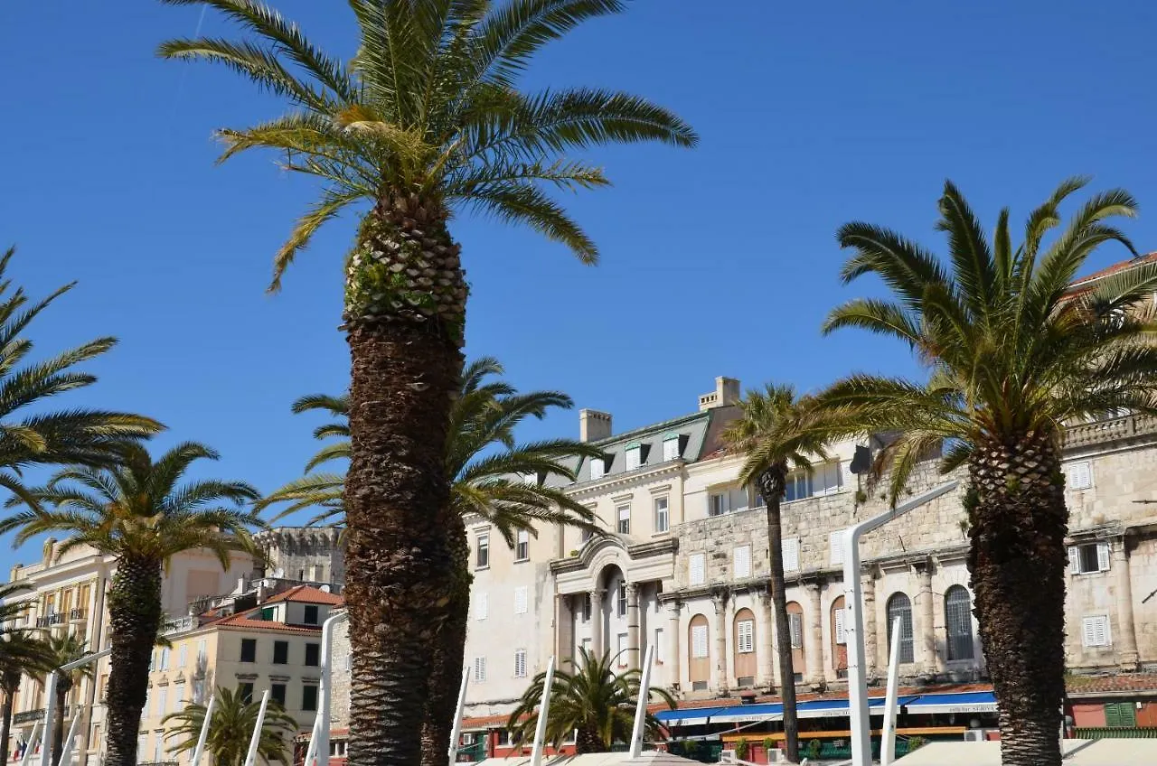 Apartments Dida 0*, Split